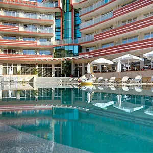 Maria Palace 4* Napospart